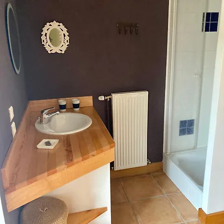 L'Estivante Saint-Austremoine Room photo